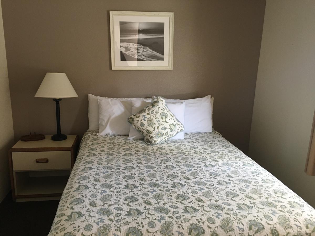 Pine Acres Lodge Pacific Grove Eksteriør billede